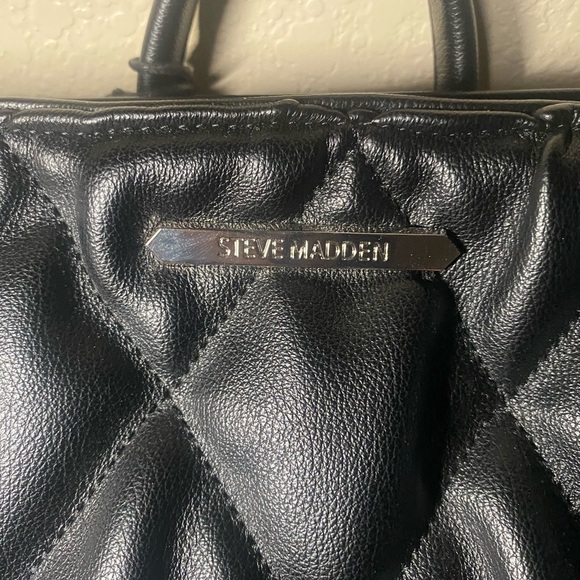 Steve Madden quilted backpack purse - Picture 4 of 11